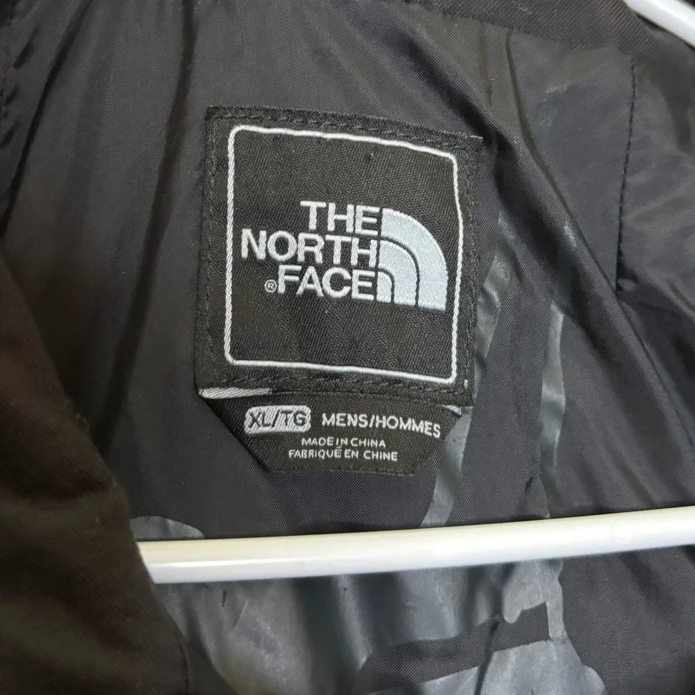 The North Face HyVent Black Waterproof Hooded Rain Jacket Mens XL Skier Shell